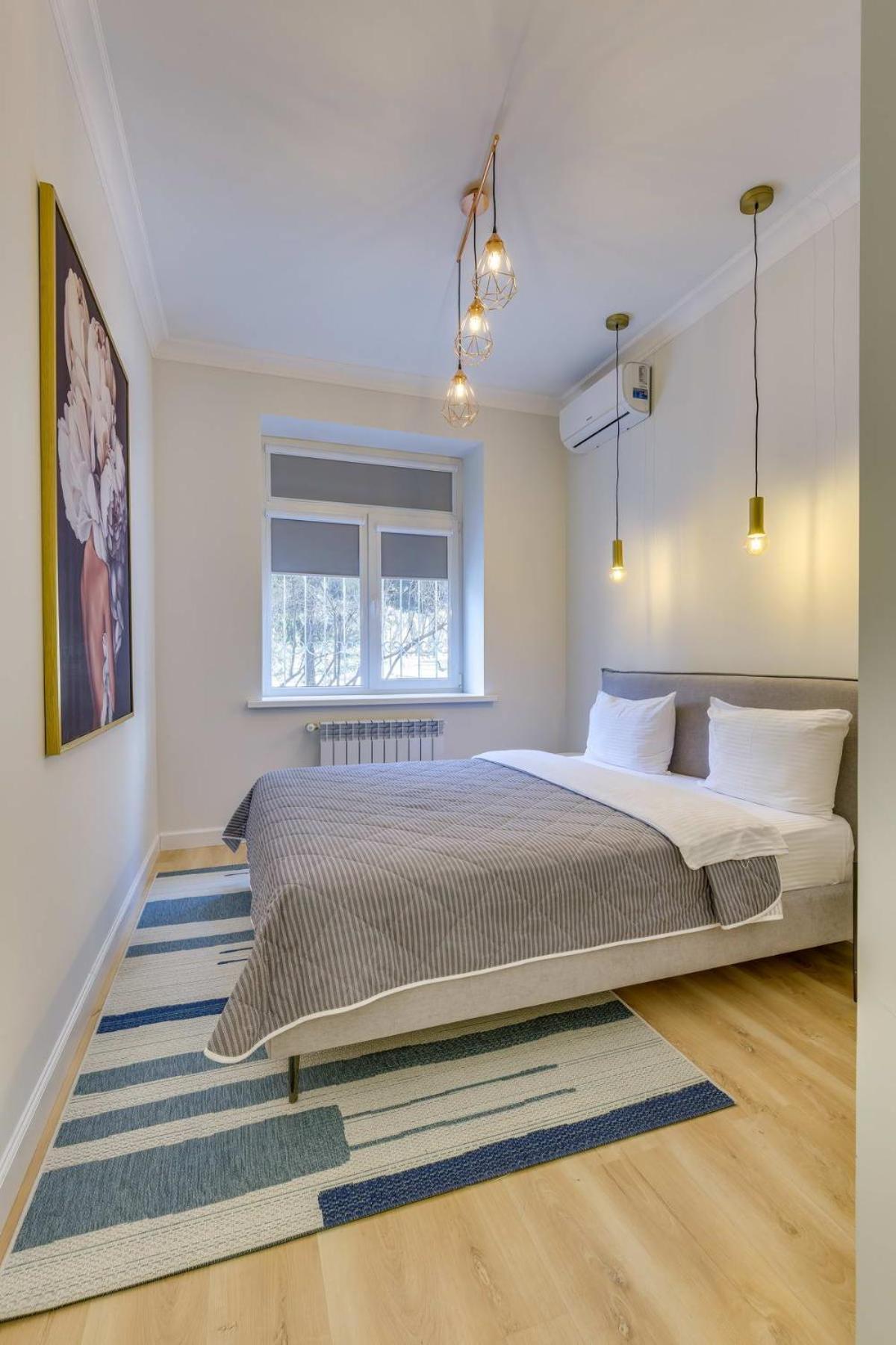 Opera Apartments Almaty Bilik gambar