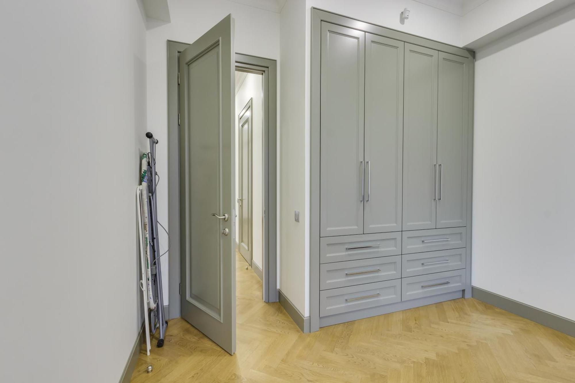Opera Apartments Almaty Bilik gambar